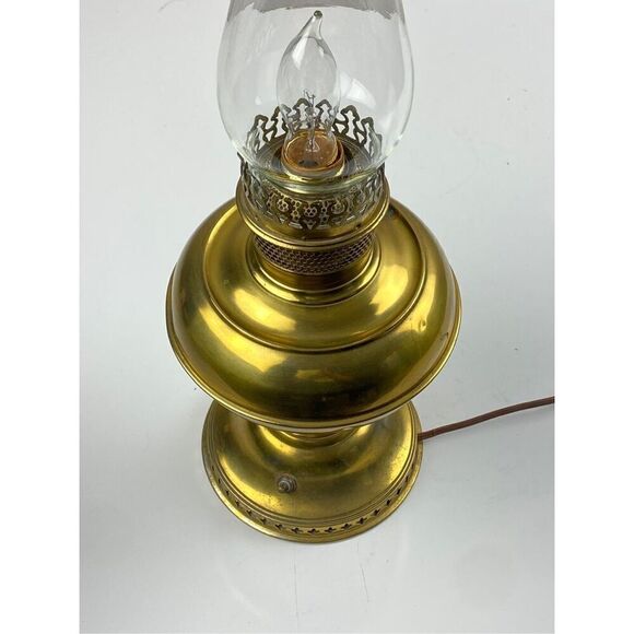 Antique B&H BRADLEY & HUBBARD Brass Oil Lamp Converted Electric w/ Glass Chimney - Picture 7 of 11